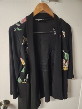 Hamilton Black Garment